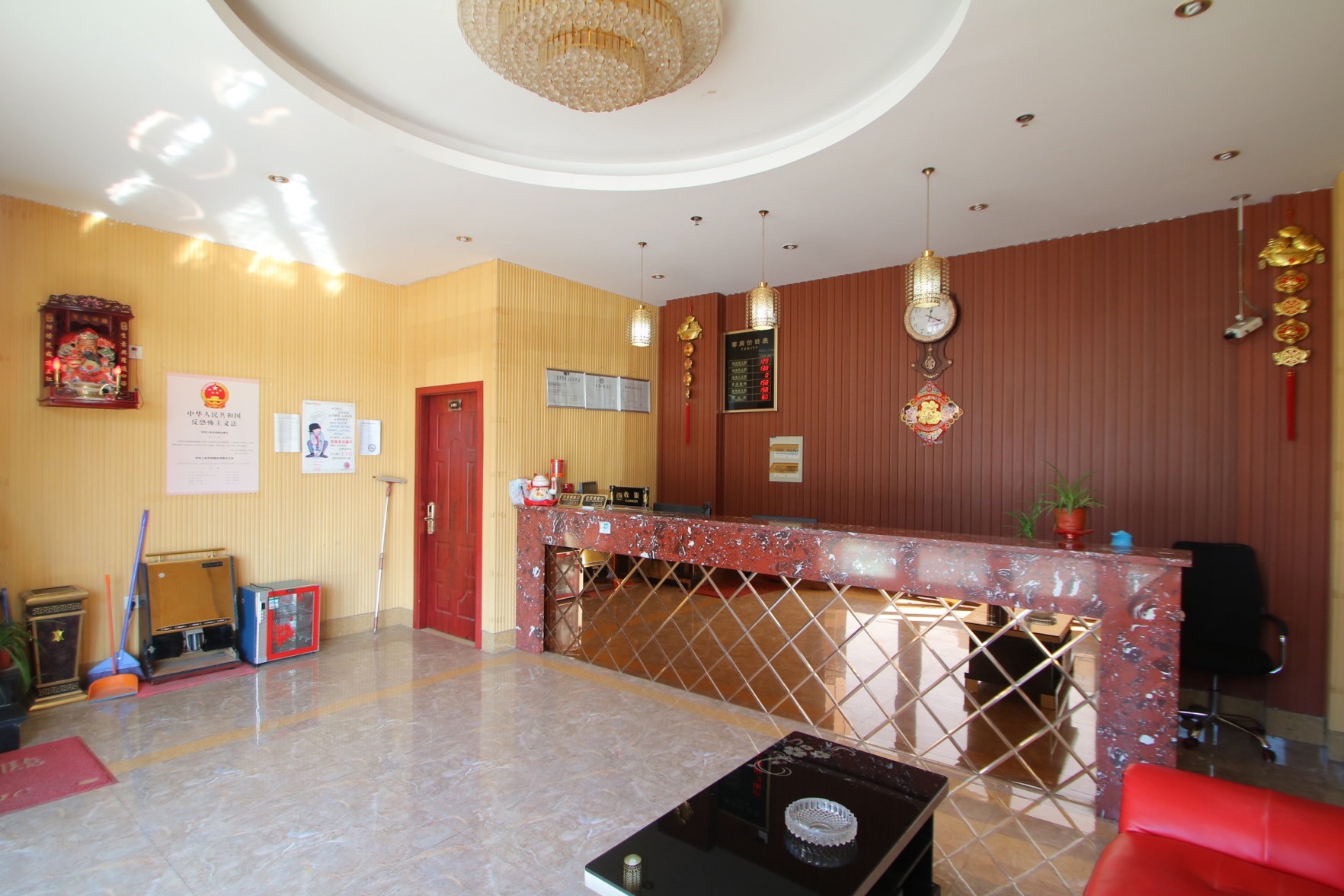 99 Preferred Hotel (Shanghai Baoshan Baoan Highway Subway Station Fishery West Road Branch) 1*