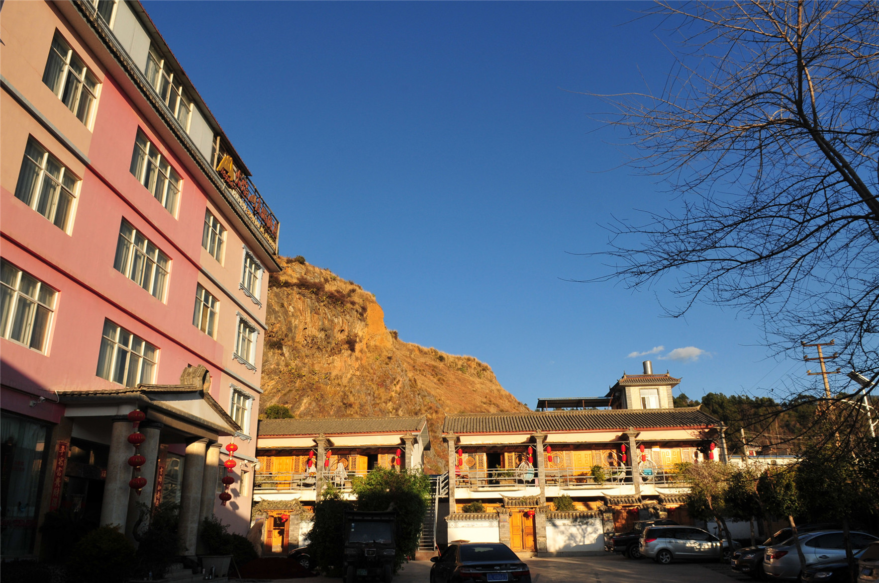 Huoyanshan Hot Spring Hotel 2*