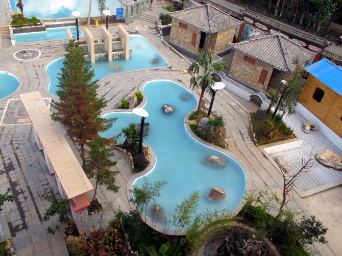 Huoyanshan Hot Spring Hotel 2*