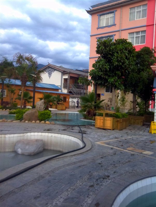 Huoyanshan Hot Spring Hotel 2*
