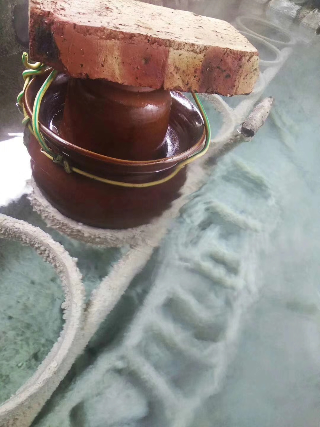 Huoyanshan Hot Spring Hotel 2*