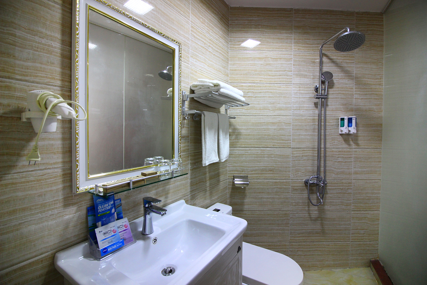 88 Business Hotel 2*
