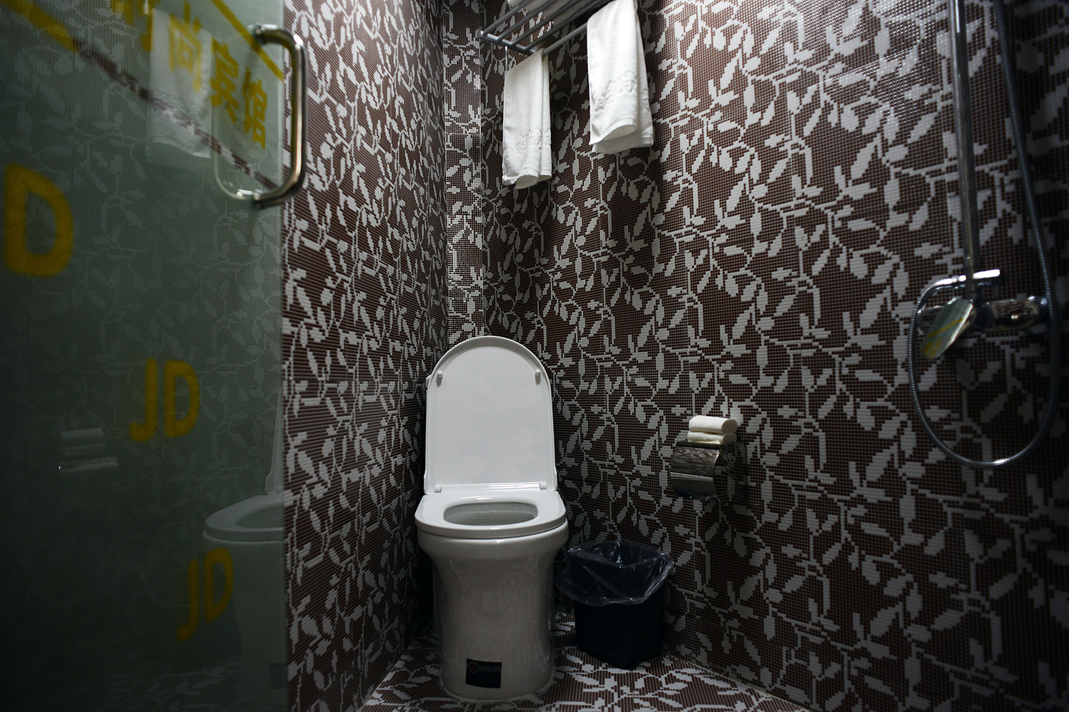 100 Inn Liangpin Hotel (Shanghai Waigaoqiao Gongcheng Road Subway Station) 2*