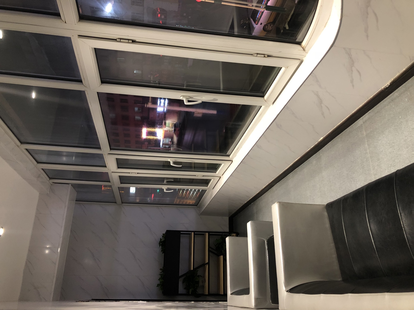 Home Inn Huayi (Baishan City Jingyu County Quanquan South Road) 2*