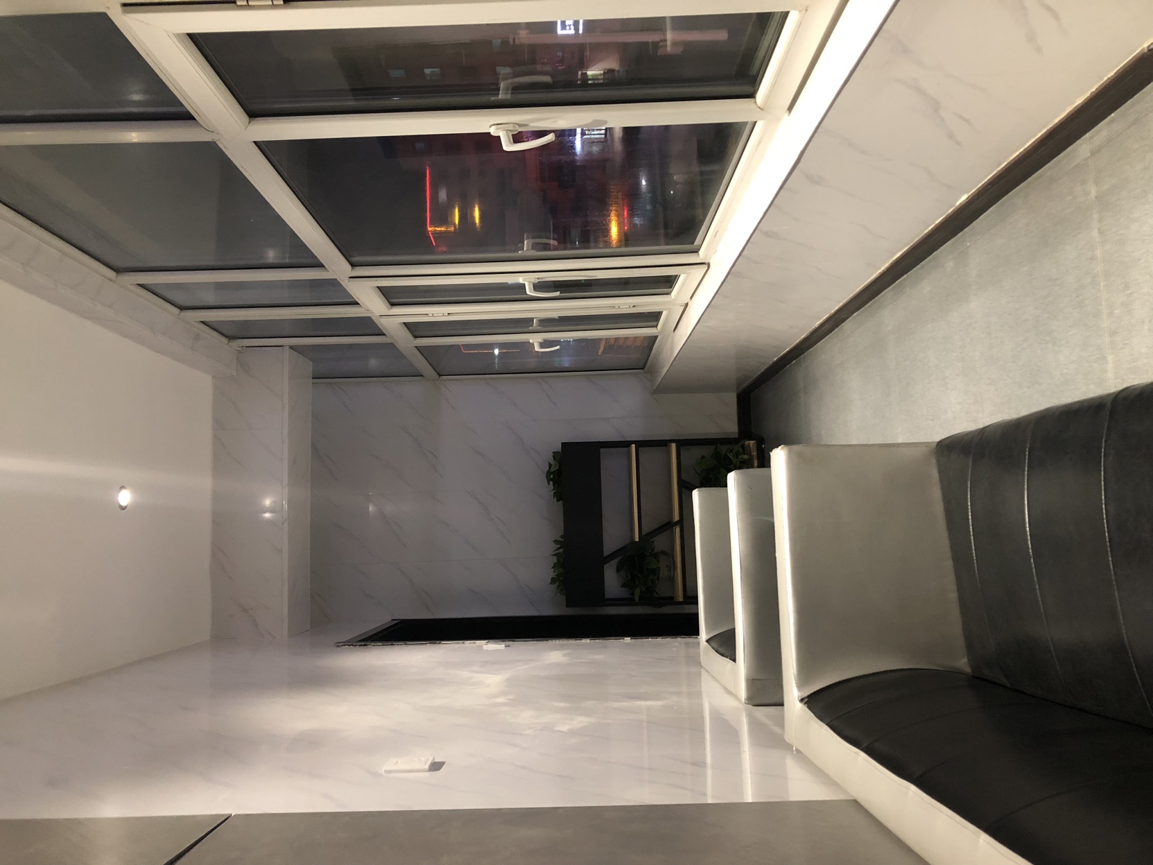 Home Inn Huayi (Baishan City Jingyu County Quanquan South Road) 2*