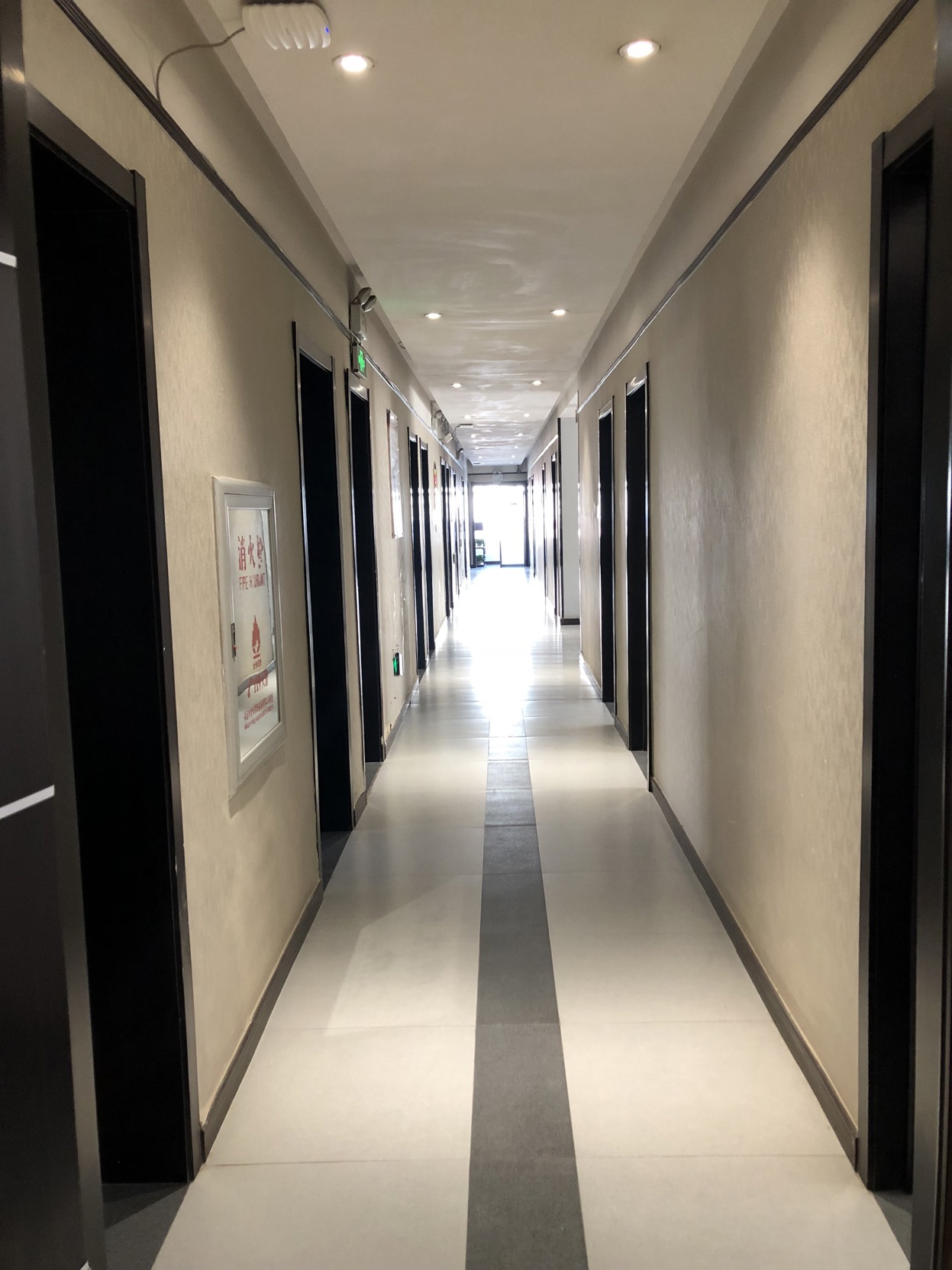 Home Inn Huayi (Baishan City Jingyu County Quanquan South Road) 2*