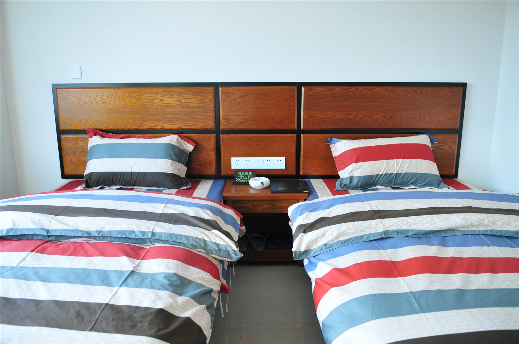Dali Yaqi Holiday Hotel 2*
