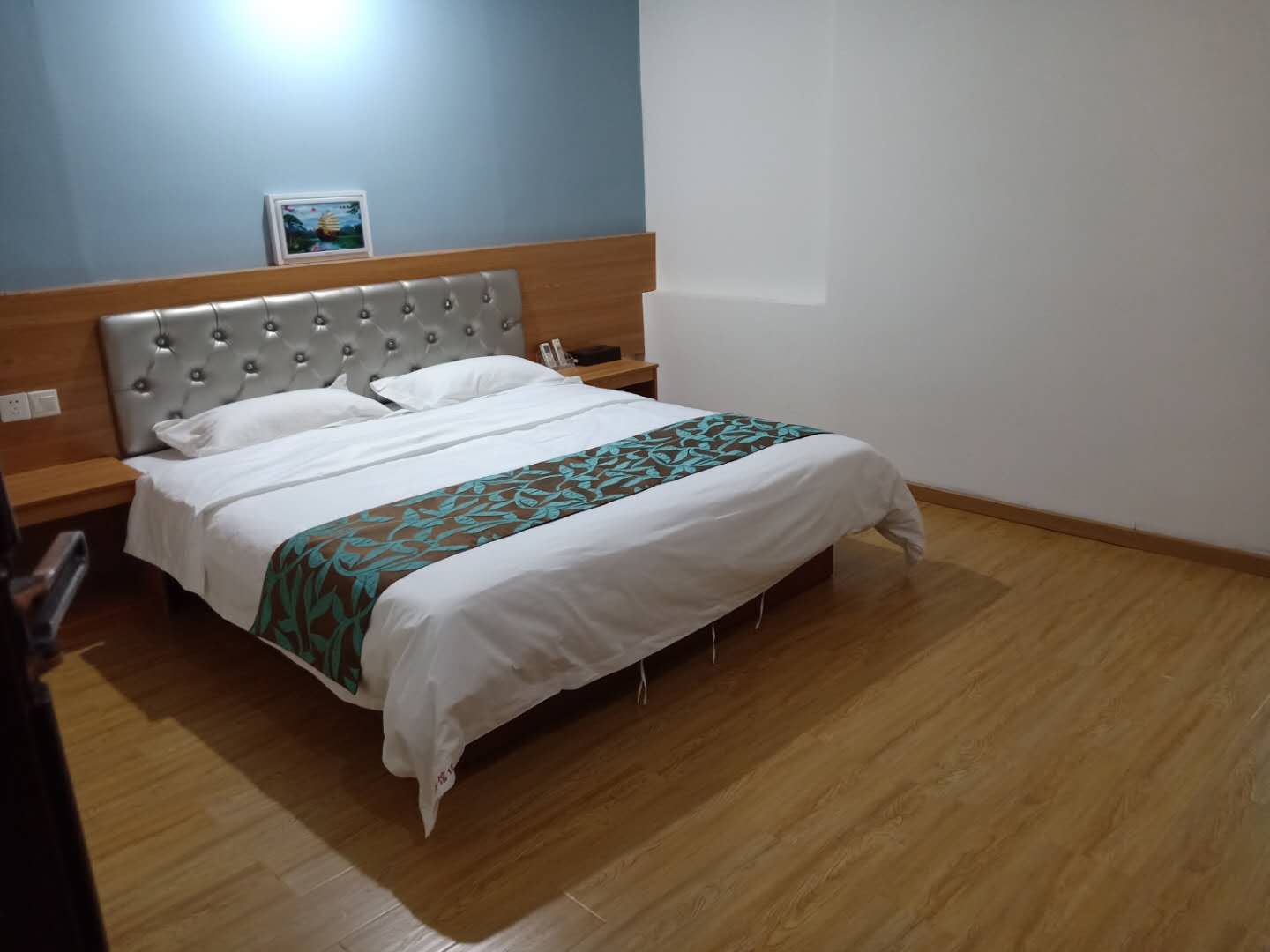 Hongle Hotel 1*