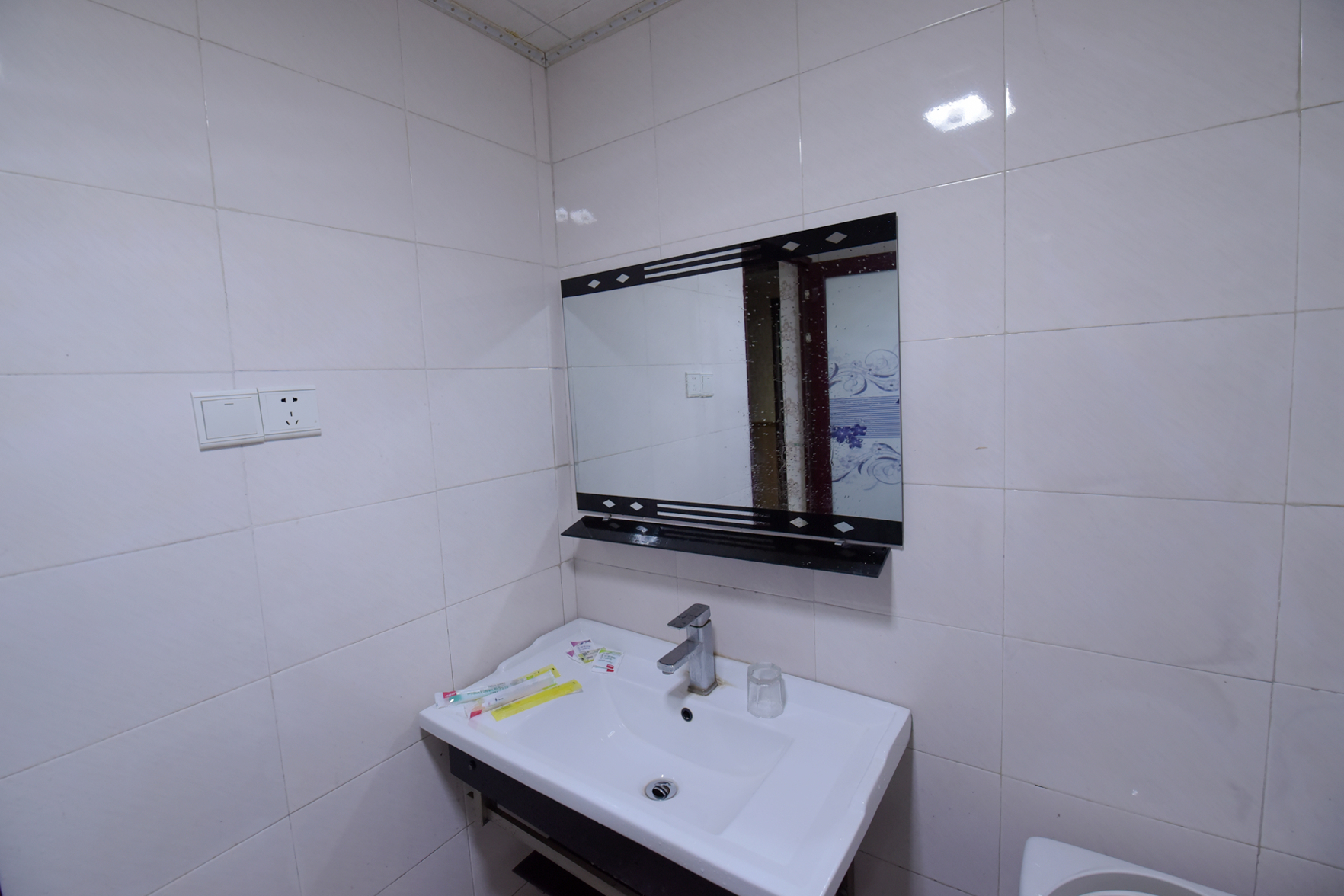 Wuyue · Yuexin Hotel (Medical Specialist store of Shangrao Normal University) 2*