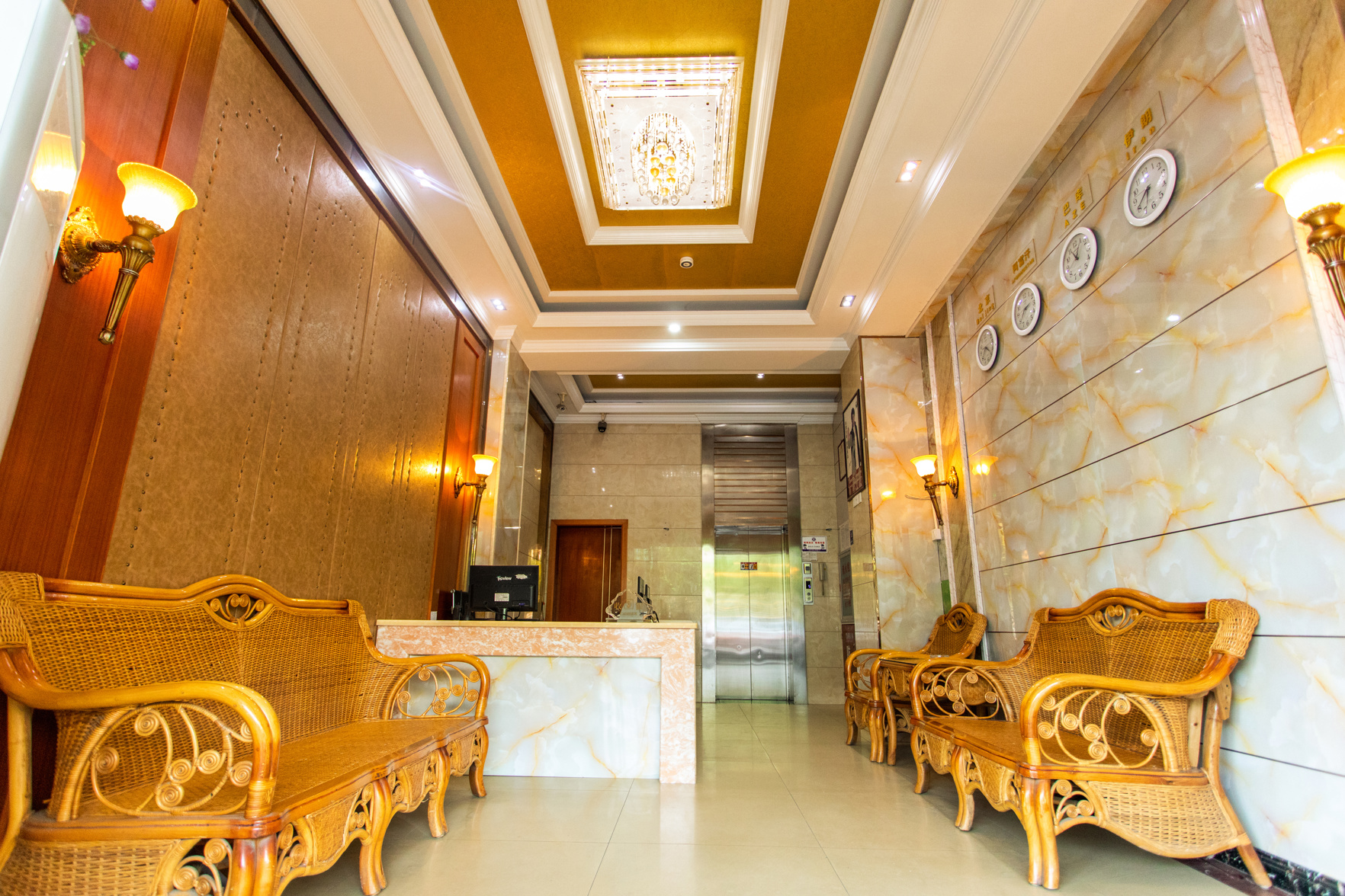 Xingye International Hotel (Yiwu International Trade City) 3*
