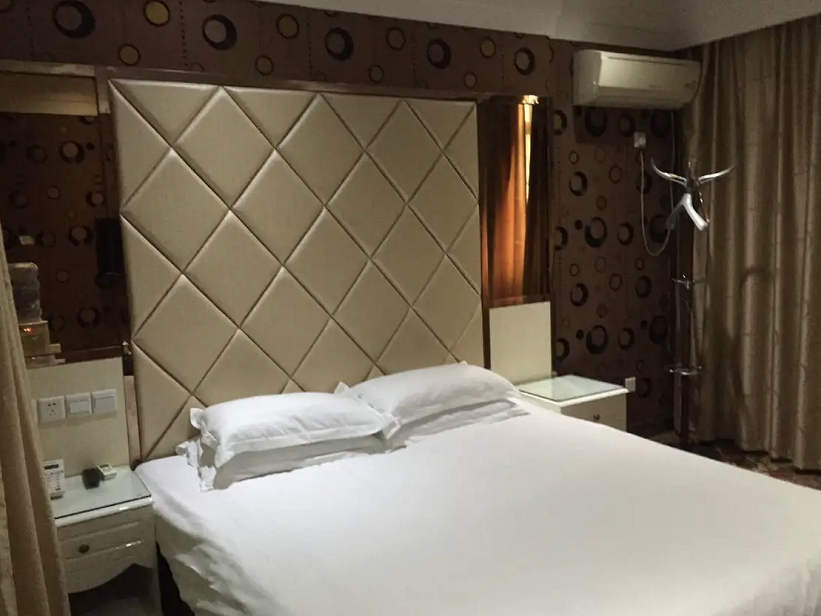 Xingye International Hotel (Yiwu International Trade City) 3*