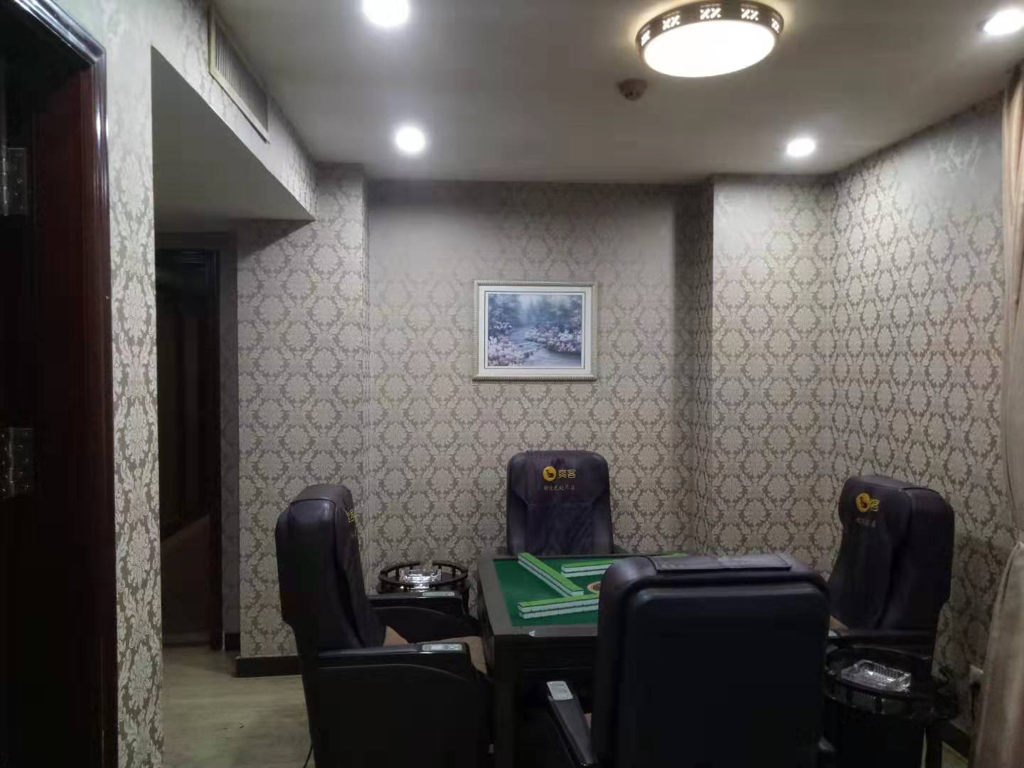 No.1 Youke Hotel (Huizhou Xinwei Government Plaza store) 2*