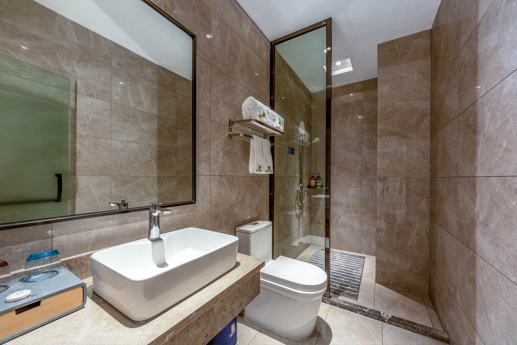 No.1 Youke Hotel (Huizhou Xinwei Government Plaza store) 2*