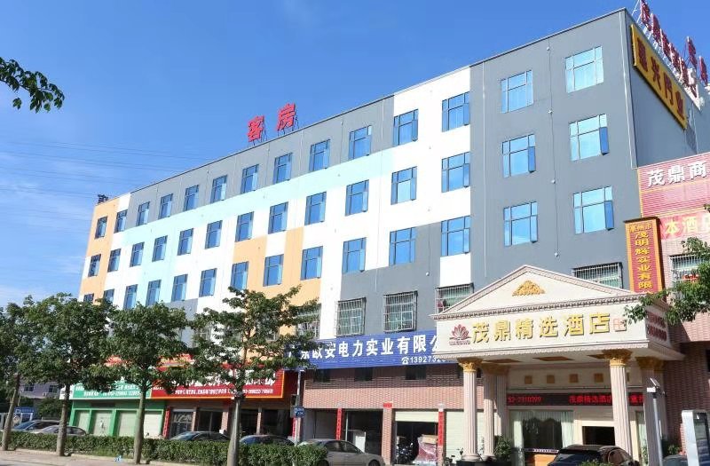 Huizhou Xincheng Hotel (Longhu Avenue Branch) 2*