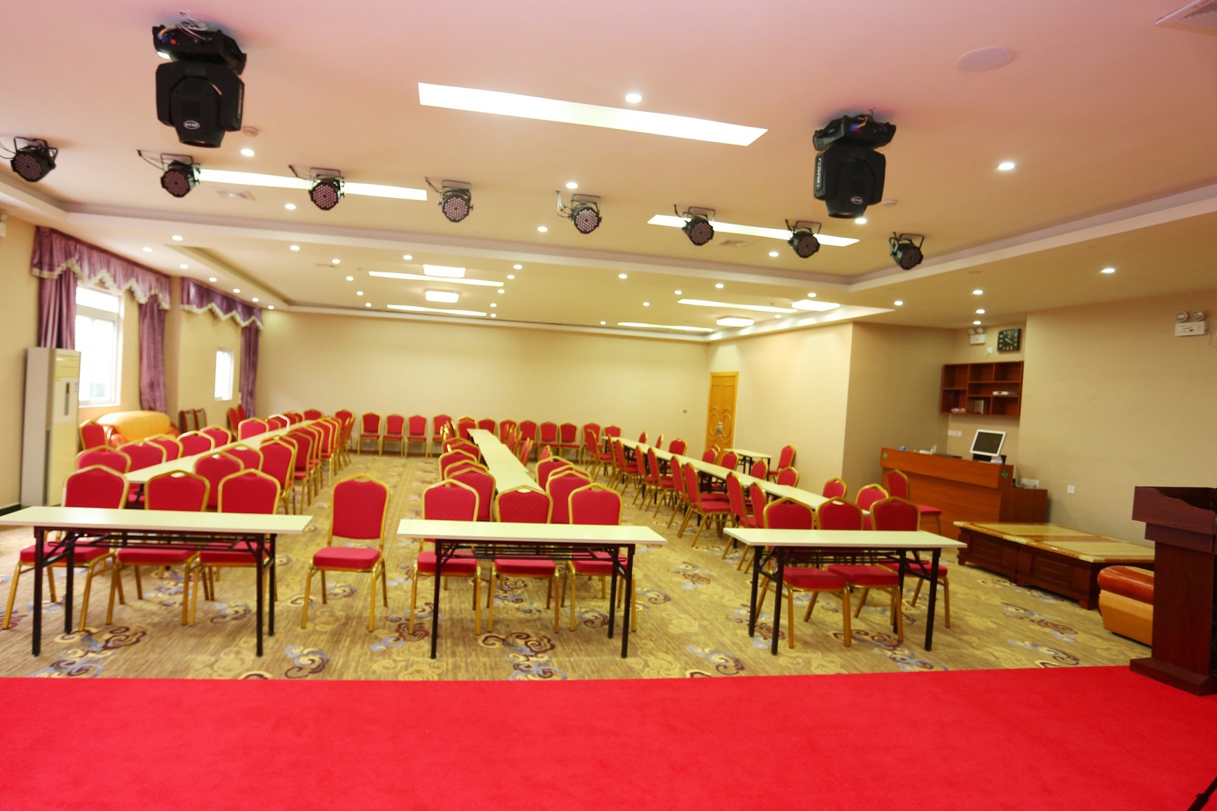 Huizhou Xincheng Hotel (Longhu Avenue Branch) 2*
