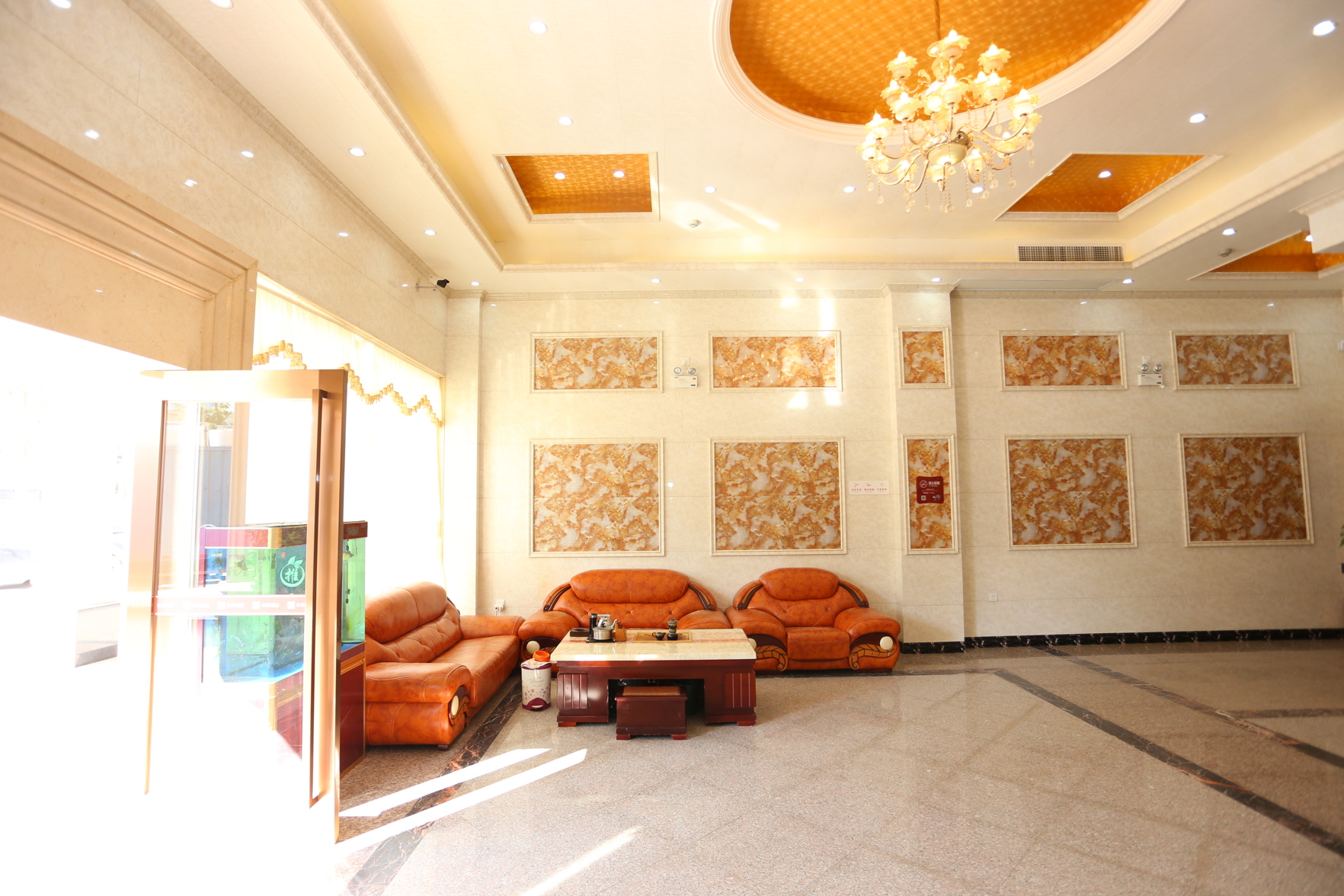 Huizhou Xincheng Hotel (Longhu Avenue Branch) 2*