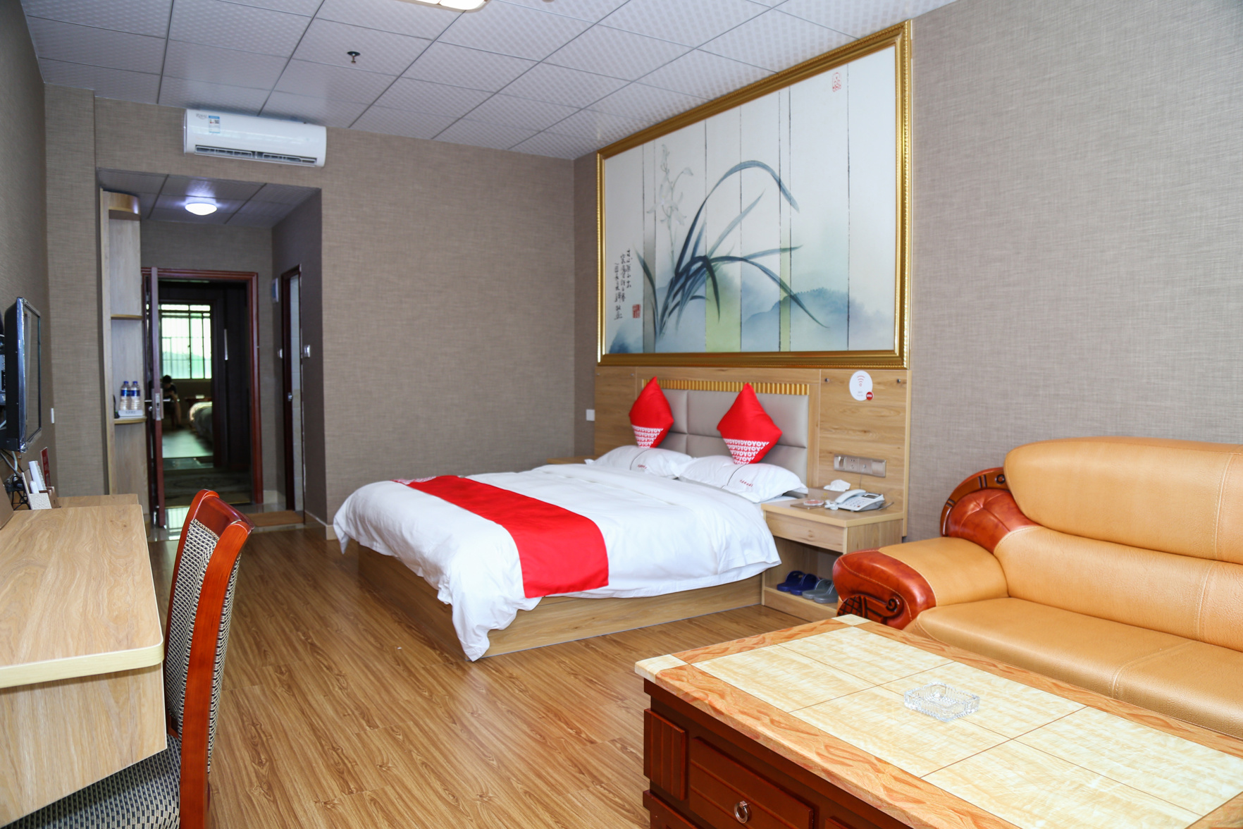 Huizhou Xincheng Hotel (Longhu Avenue Branch) 2*