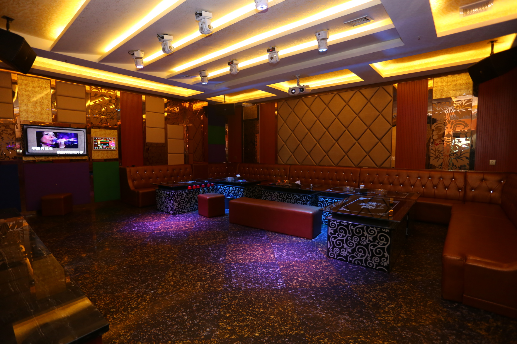 Huizhou Xincheng Hotel (Longhu Avenue Branch) 2*