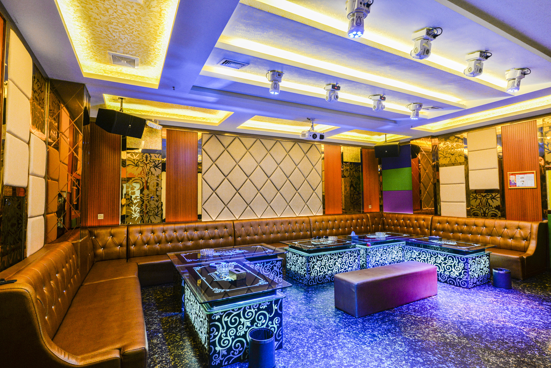 Huizhou Xincheng Hotel (Longhu Avenue Branch) 2*