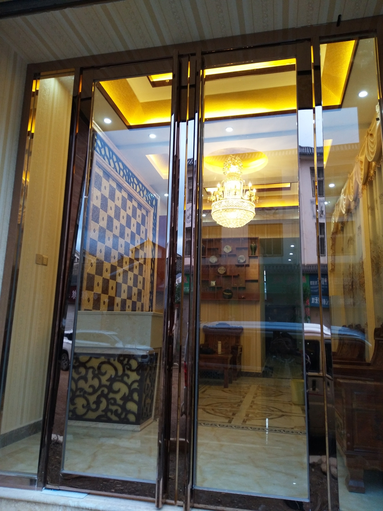 Jiahua Hot Spring Hotel 2*