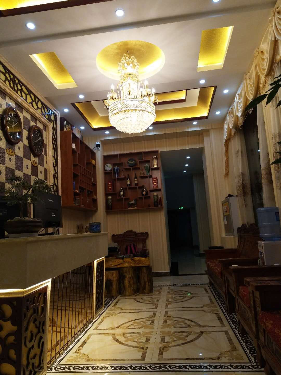 Jiahua Hot Spring Hotel 2*