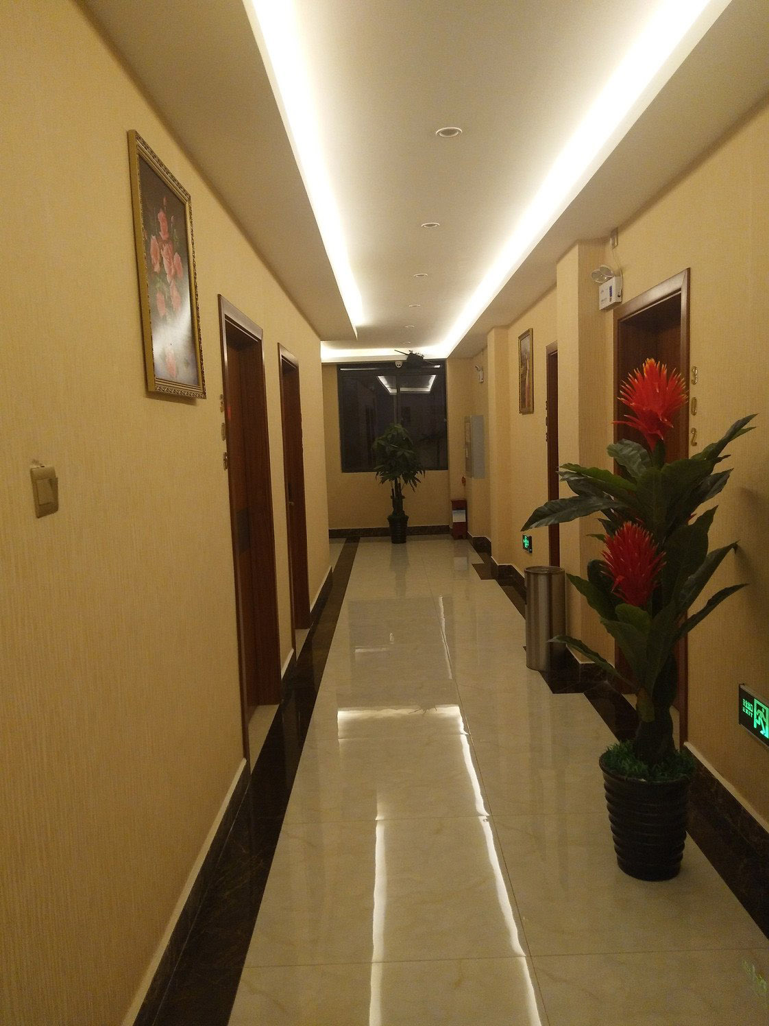 Jiahua Hot Spring Hotel 2*