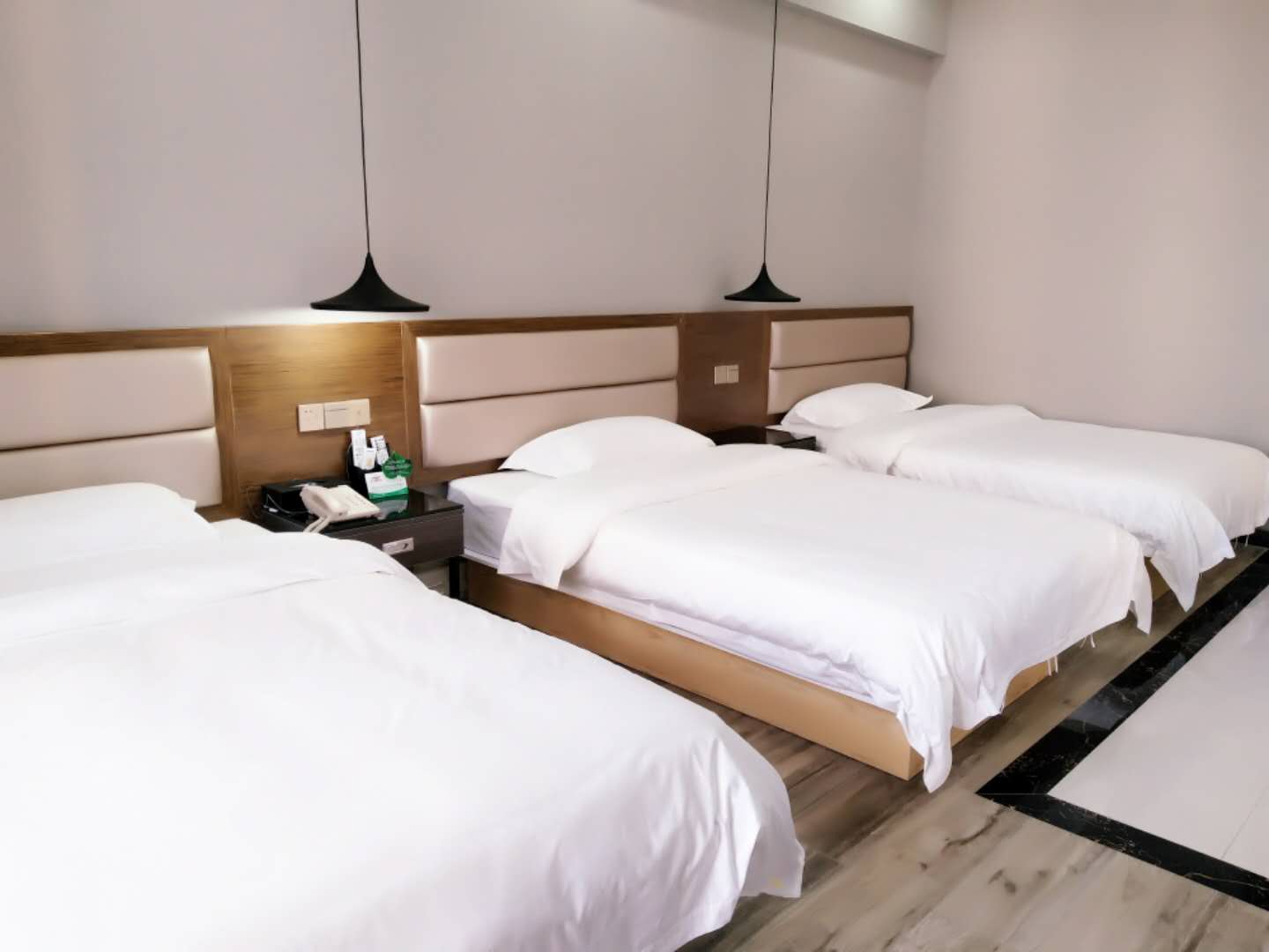 Fangchenggang Flange International Hotel (Sunshine Coast Branch) 2*