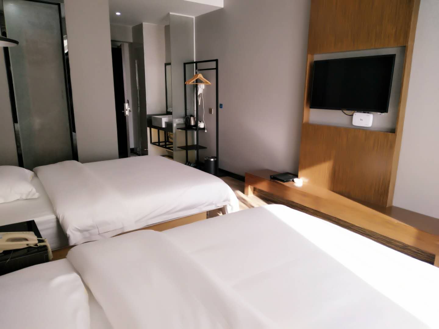 Fangchenggang Flange International Hotel (Sunshine Coast Branch) 2*
