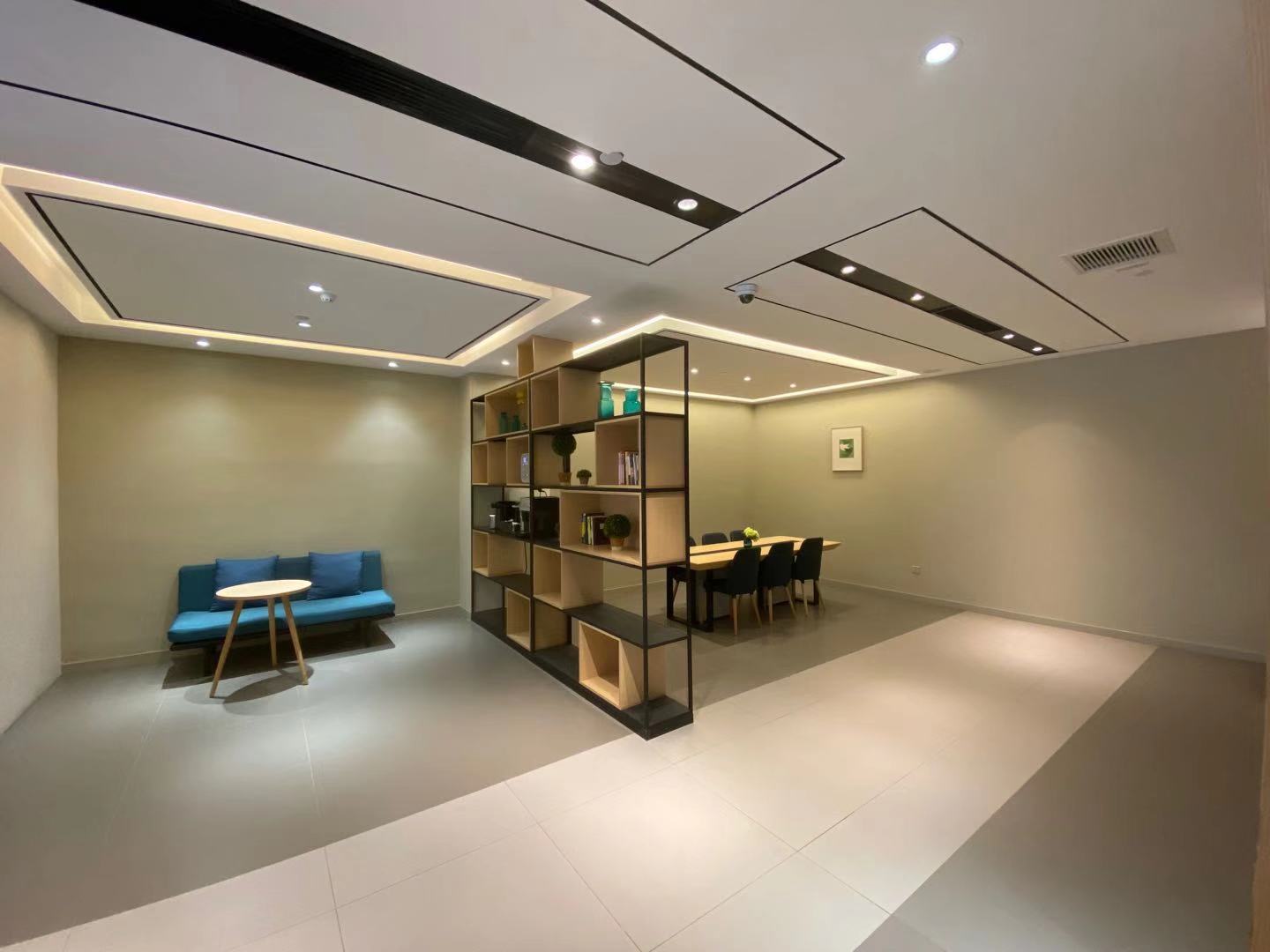 Homeinn Selected Hotel (Shanghai Caolu Minlei Road Subway Station) 3*