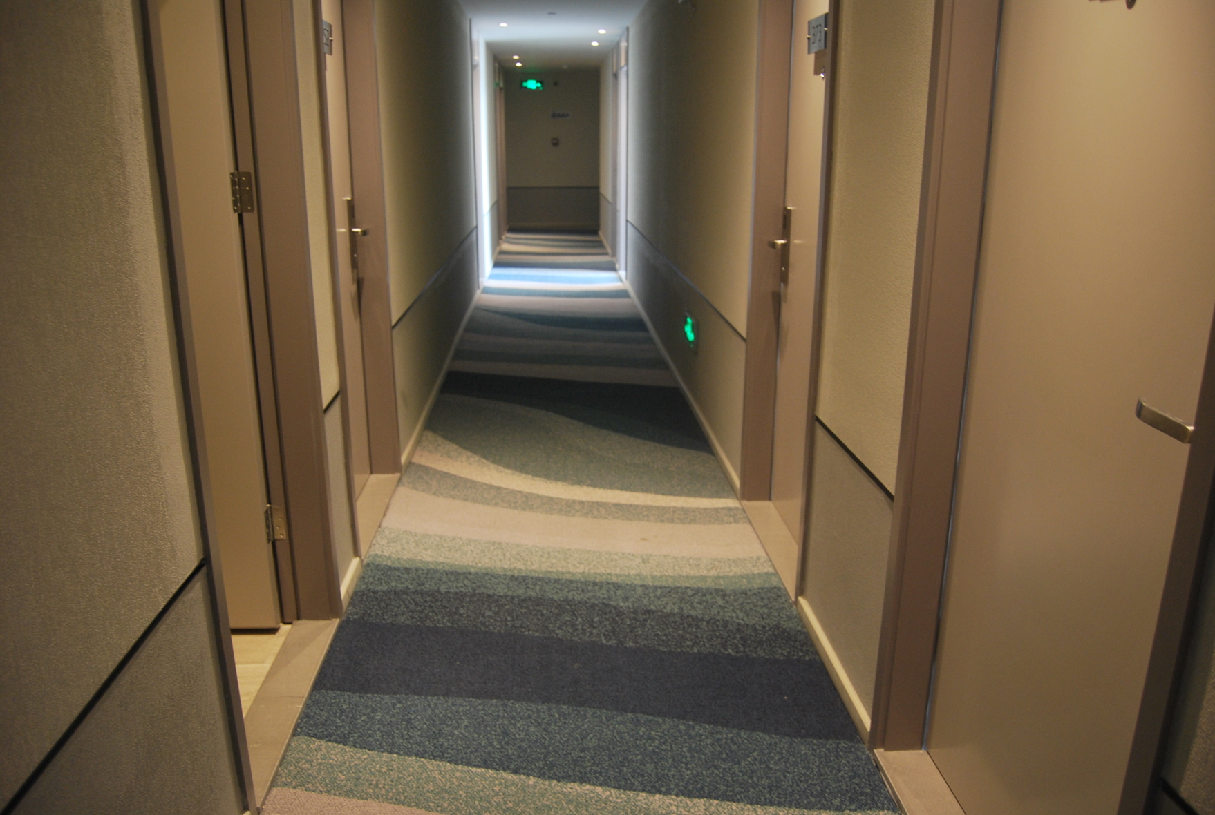 Homeinn Selected Hotel (Shanghai Caolu Minlei Road Subway Station) 3*