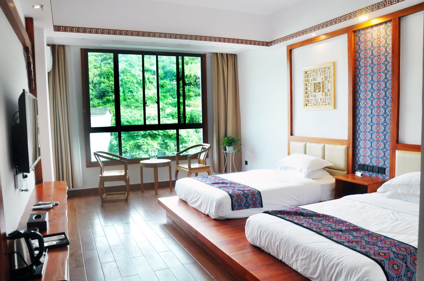 Xiangrong Hotel 2*