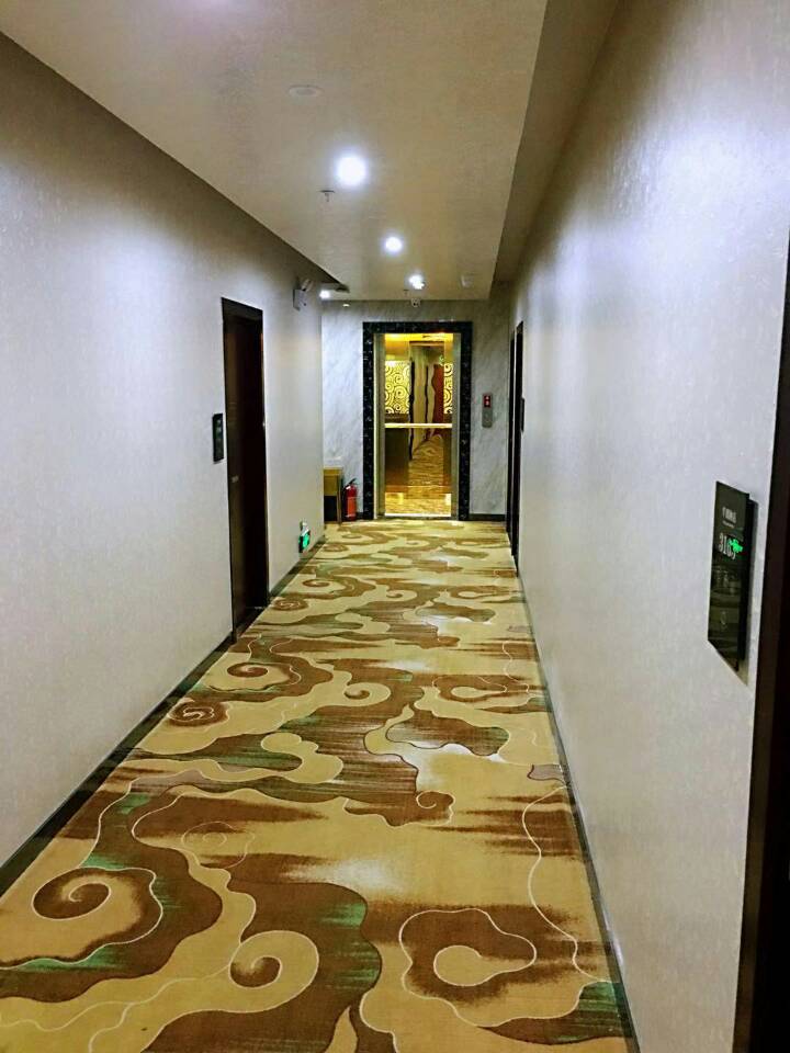 Fangchenggang Aegean Hotel 2*