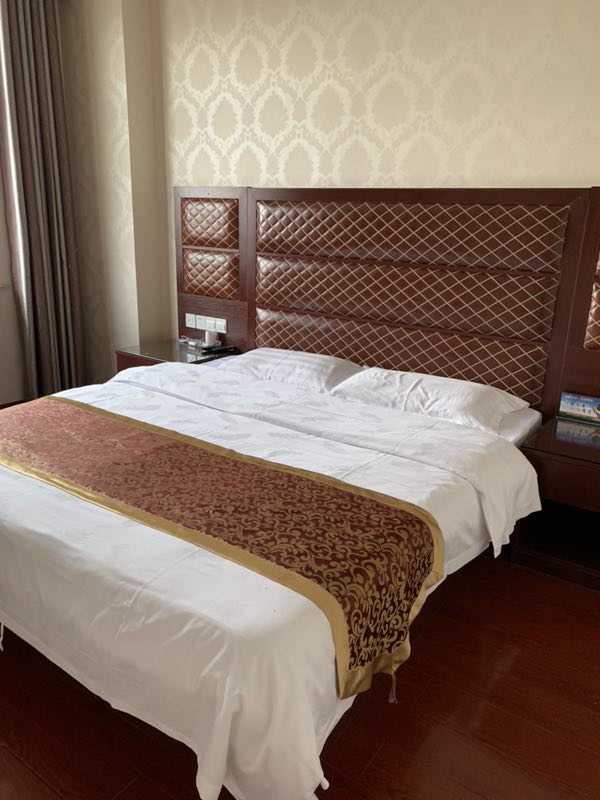 Home Inn Huaxuan Collection Hotel (Fuzhou Jinxi County Jinxiu Commercial Building) 2*