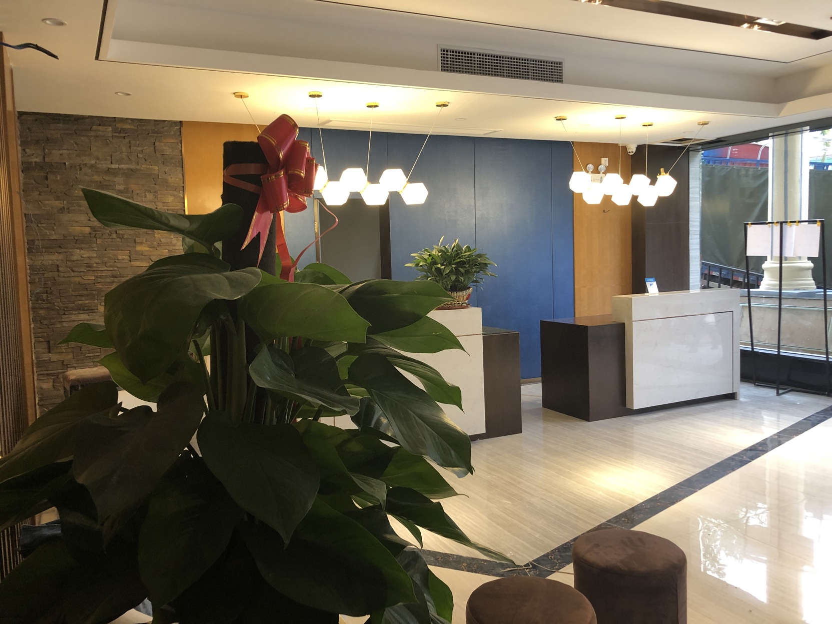 Nanning Guangwai Holiday Hotel 2*
