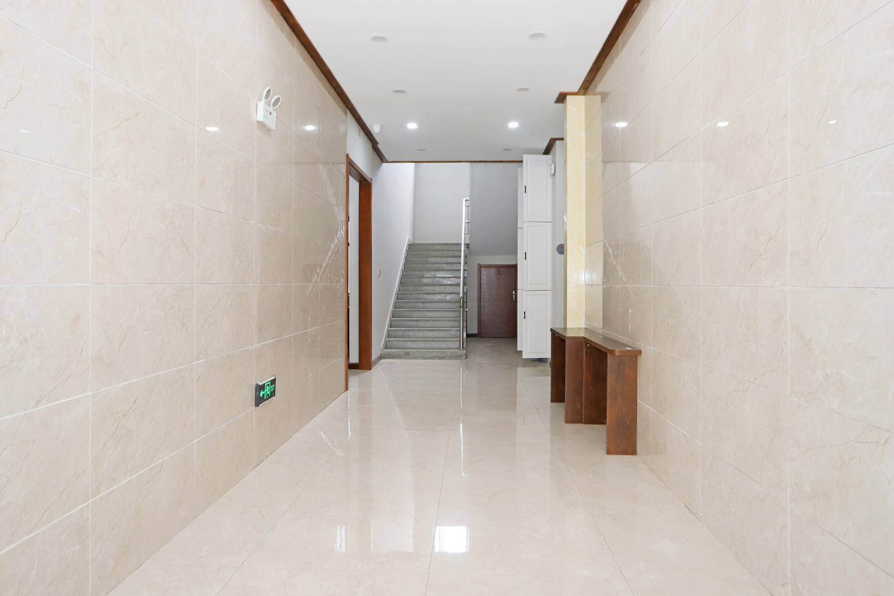 Longkou naisi hotel 2*