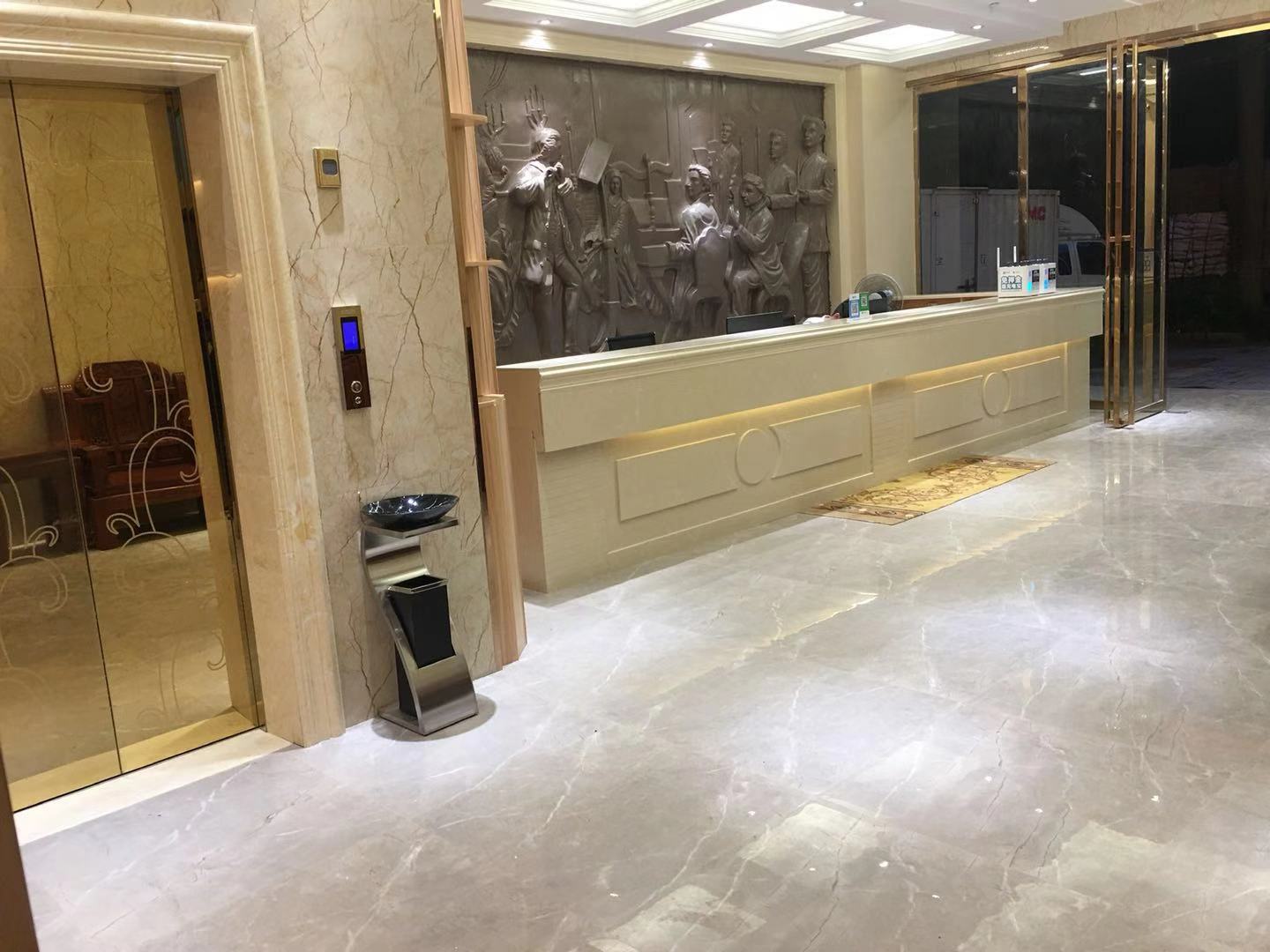 Bincheng Hotel (Dongxing National Gate Scenic Area Port) 2*