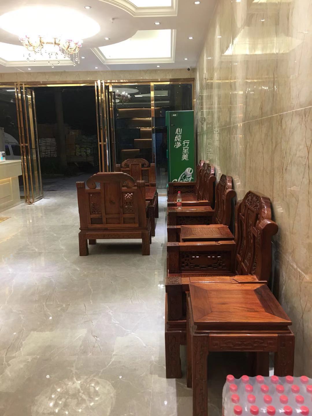 Bincheng Hotel (Dongxing National Gate Scenic Area Port) 2*