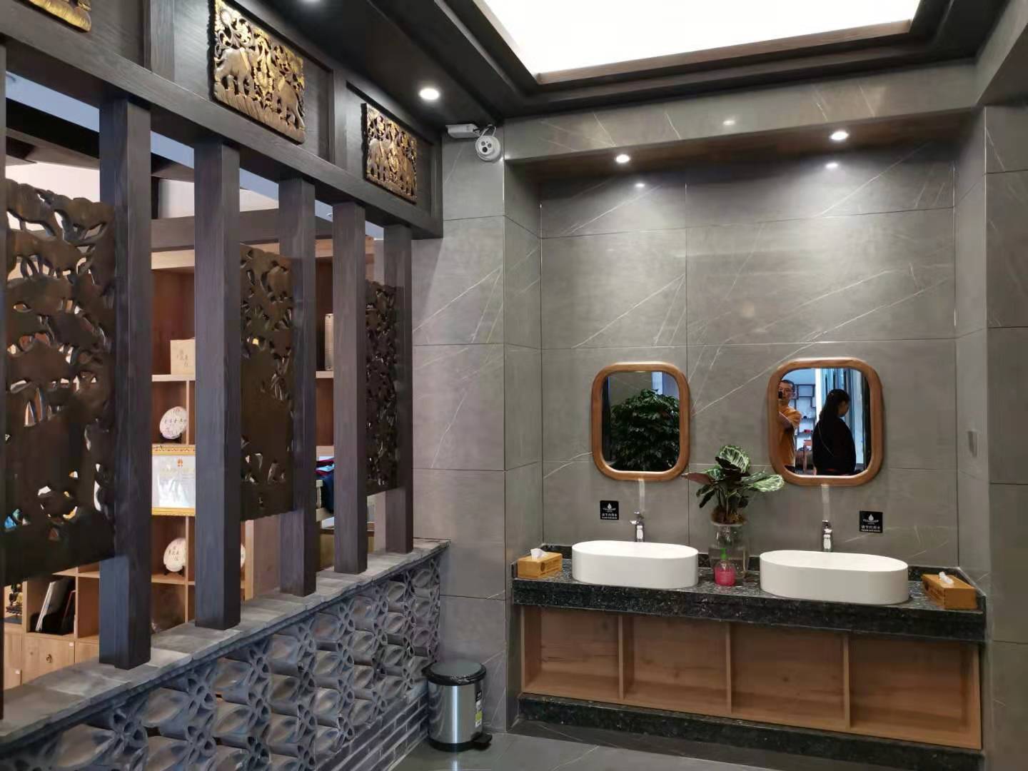 Qianxi Light Luxury Holiday Hotel 2*