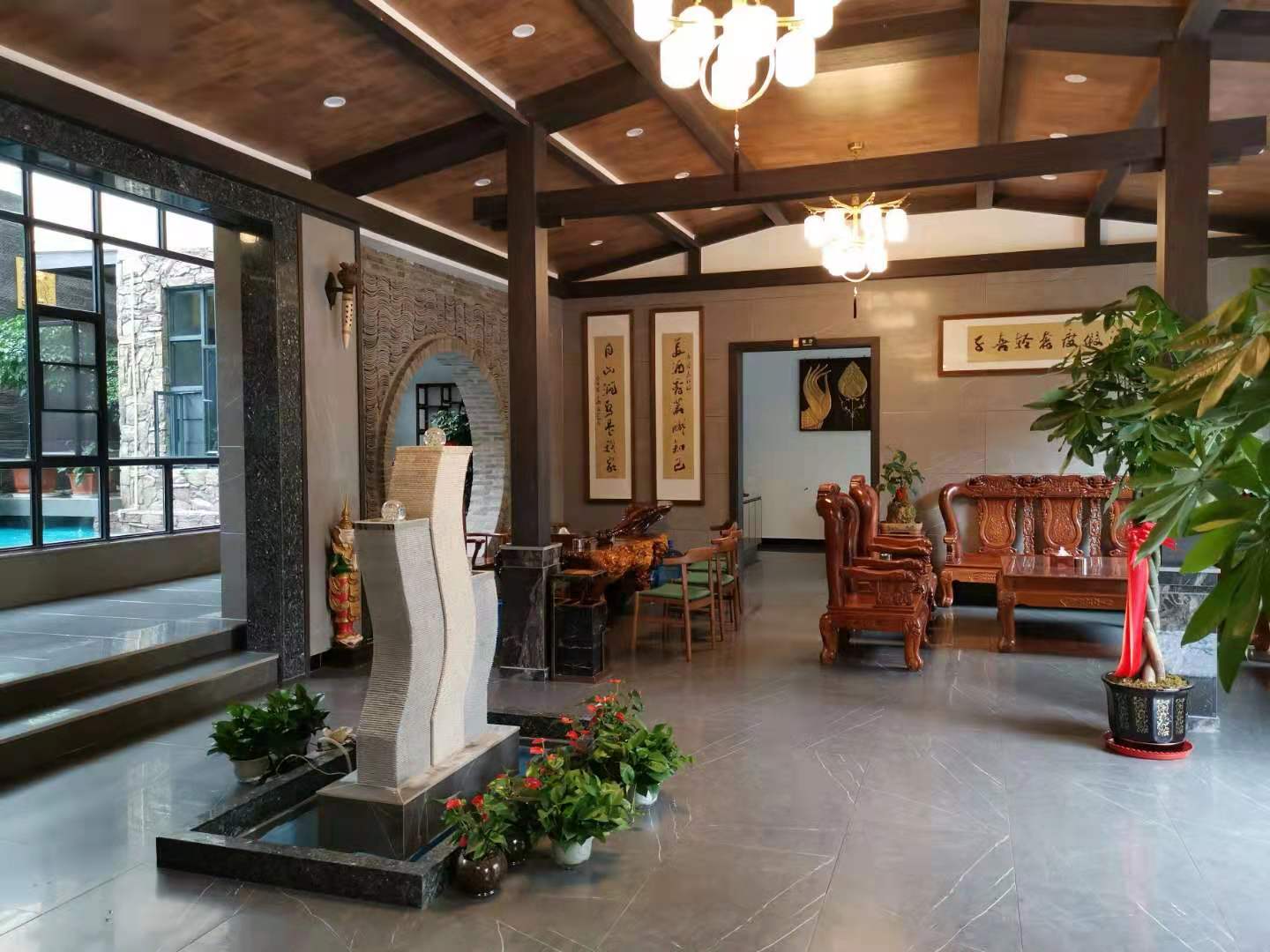 Qianxi Light Luxury Holiday Hotel 2*