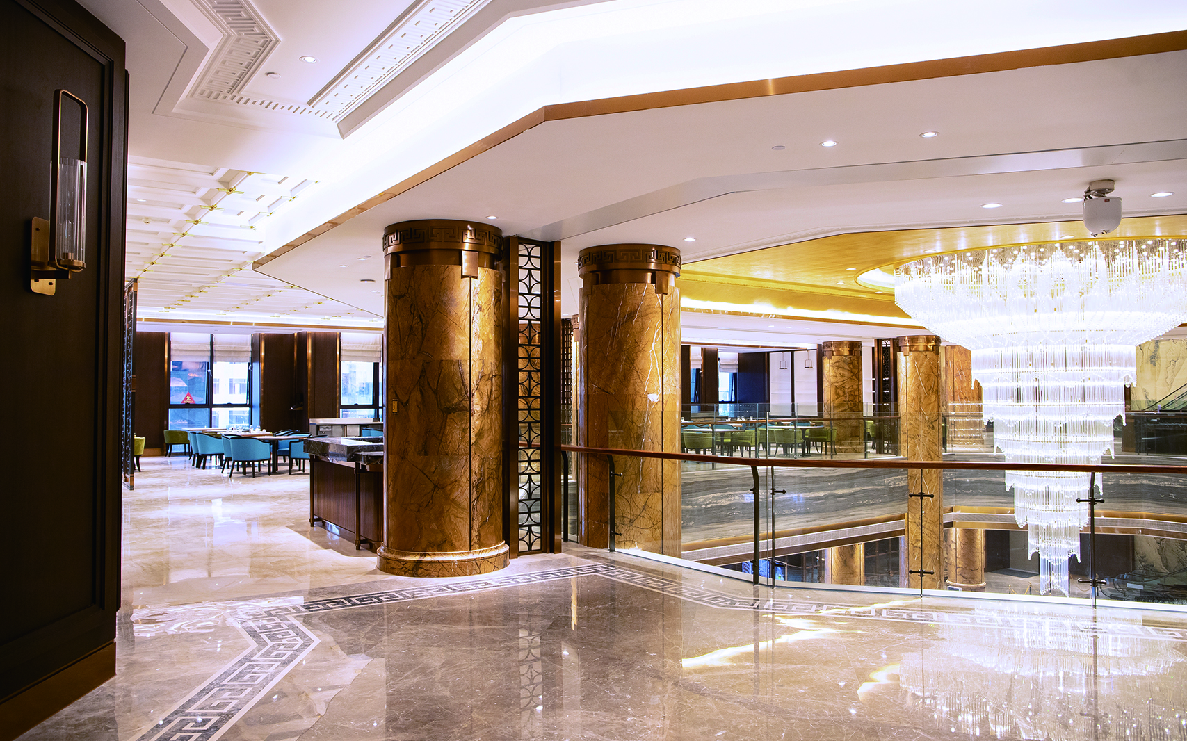 Evwa Platinum Hotel 5*