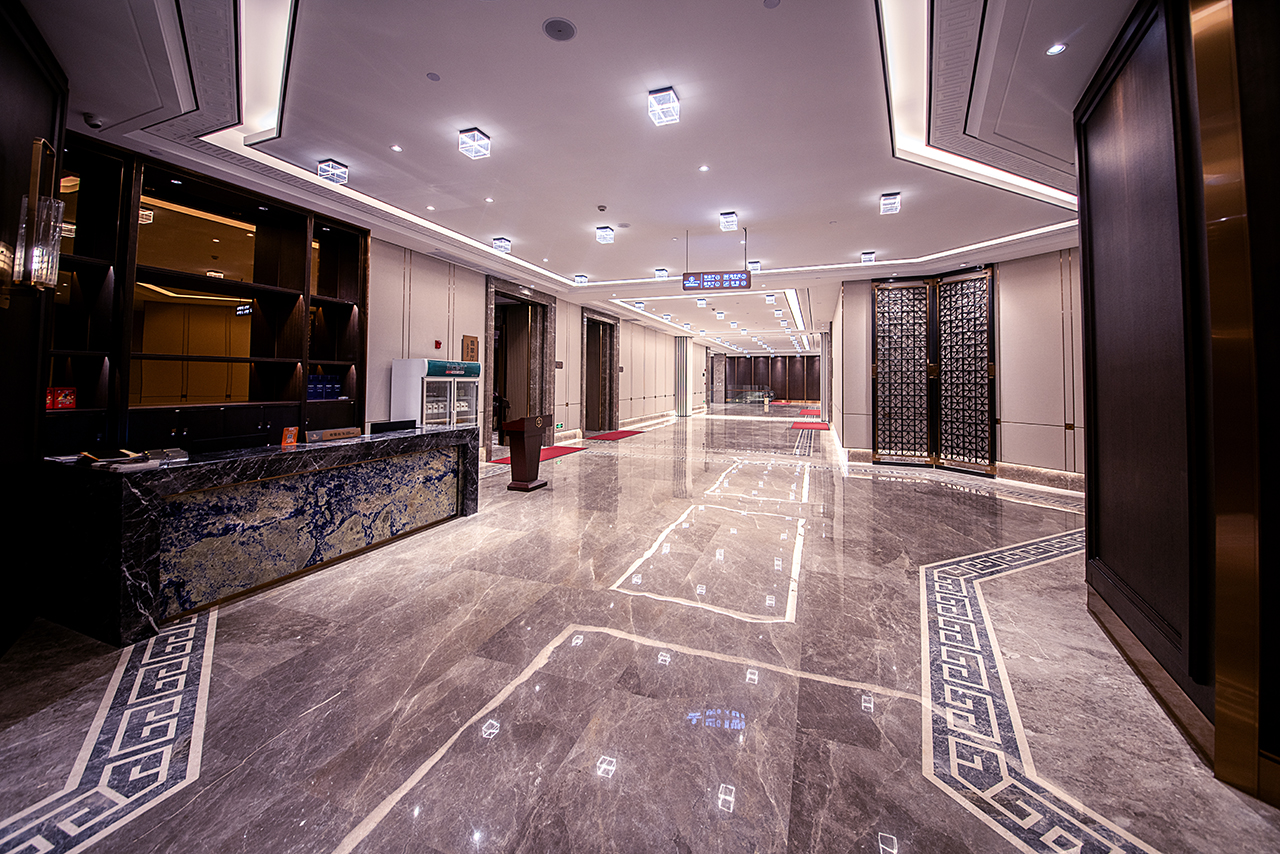 Evwa Platinum Hotel 5*