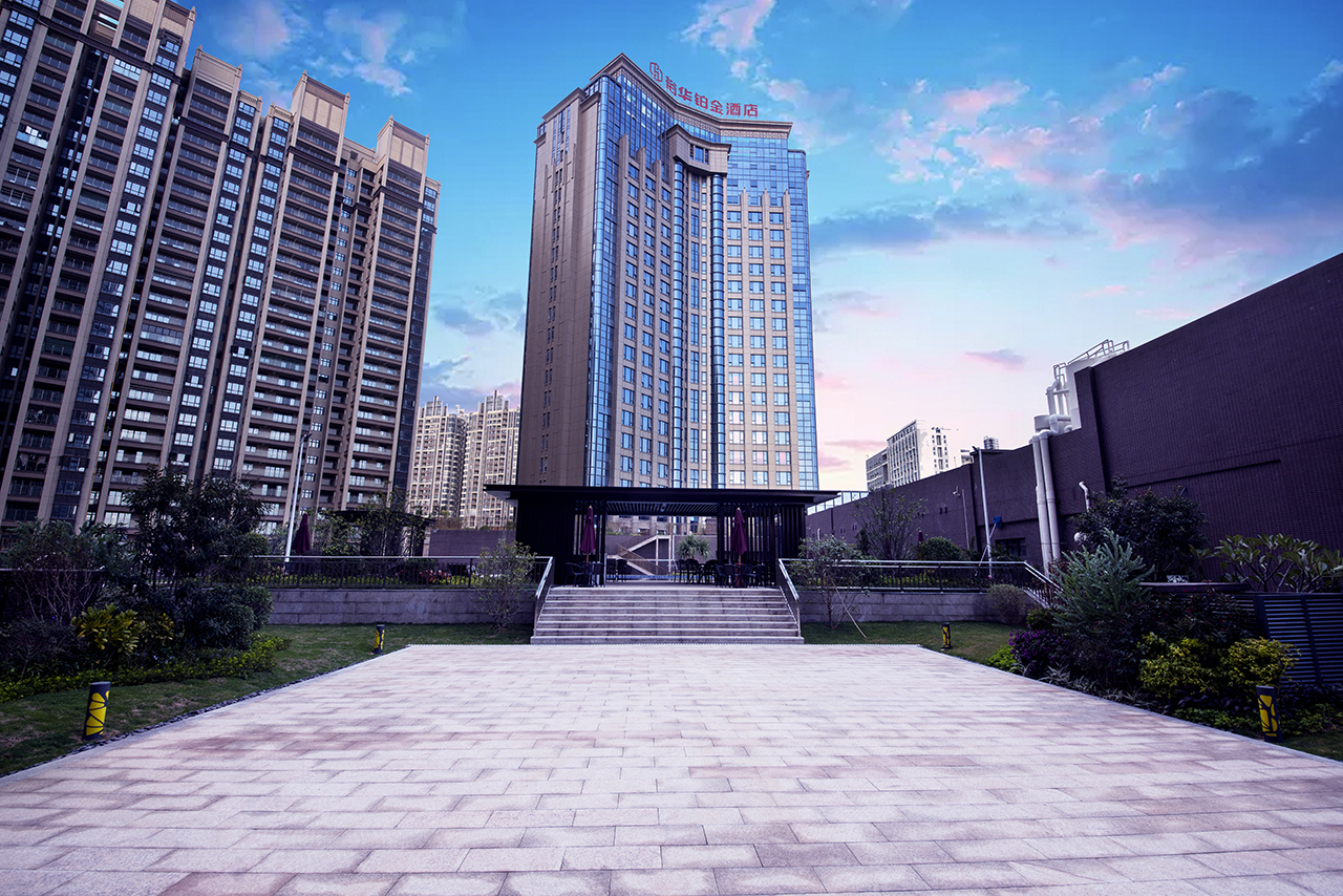 Evwa Platinum Hotel 5*