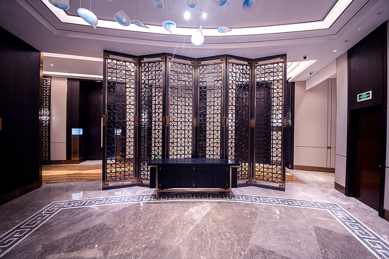 Evwa Platinum Hotel 5*