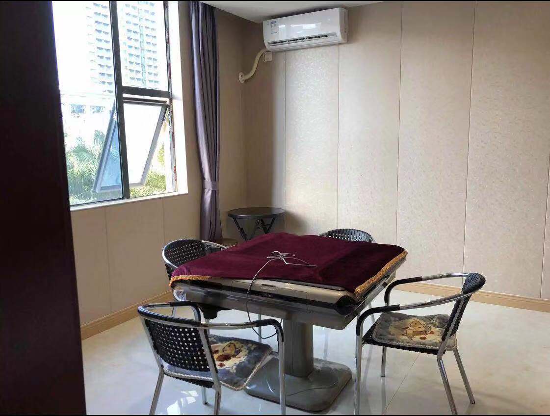 Fuxiang Holiday Hotel 2*