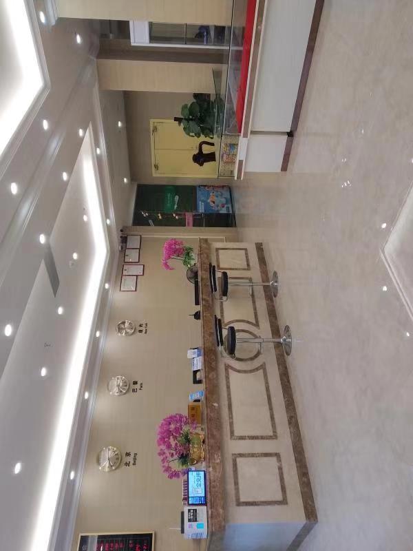 Fuxiang Holiday Hotel 2*
