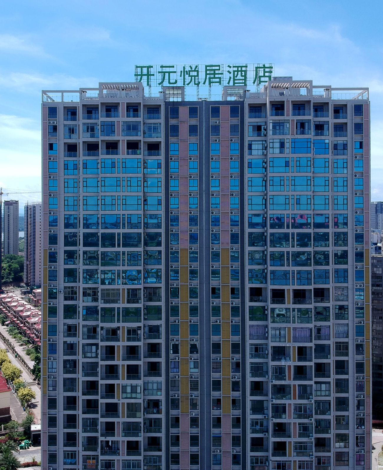 Fangchenggang Longyunda Hotel 2*