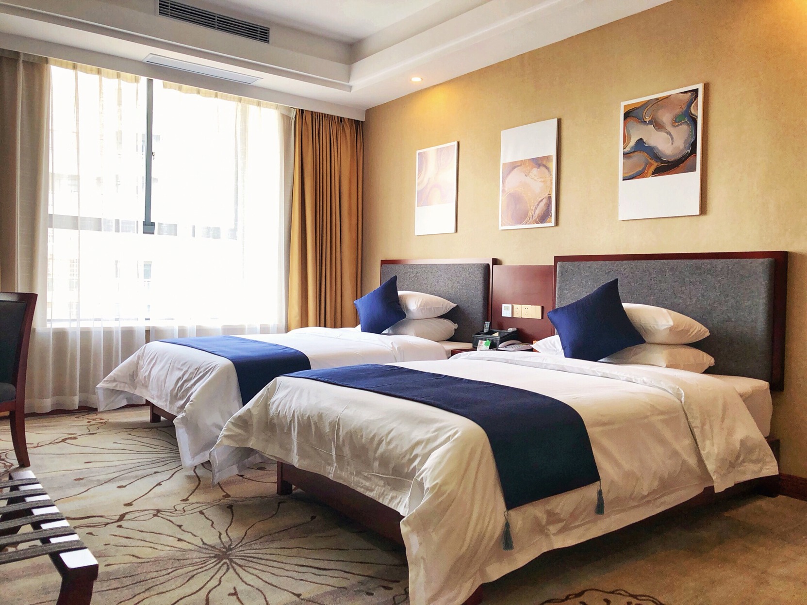 Fangchenggang Longyunda Hotel 2*