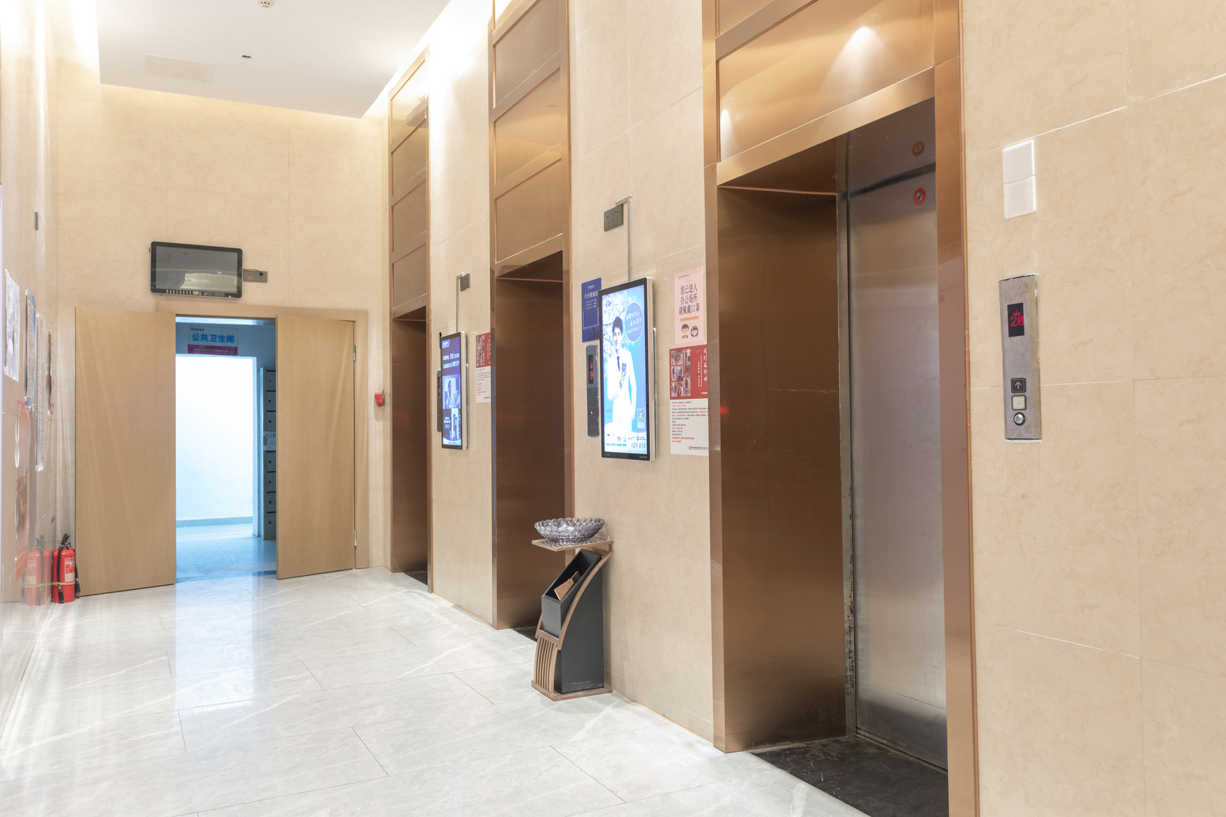 Yeste Hotel (Nanning Jinhu Square Metro Station) 3*