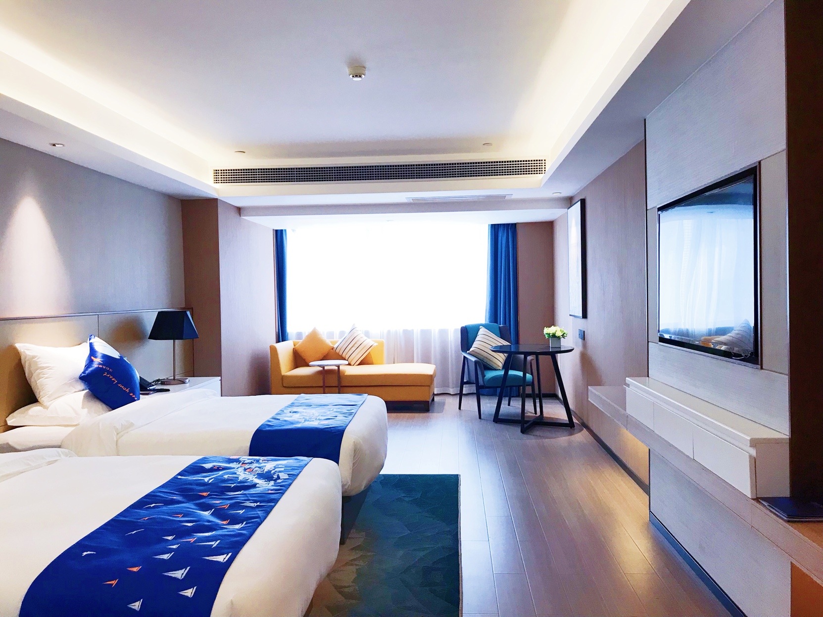 Yeste Hotel (Nanning Jinhu Square Metro Station) 3*