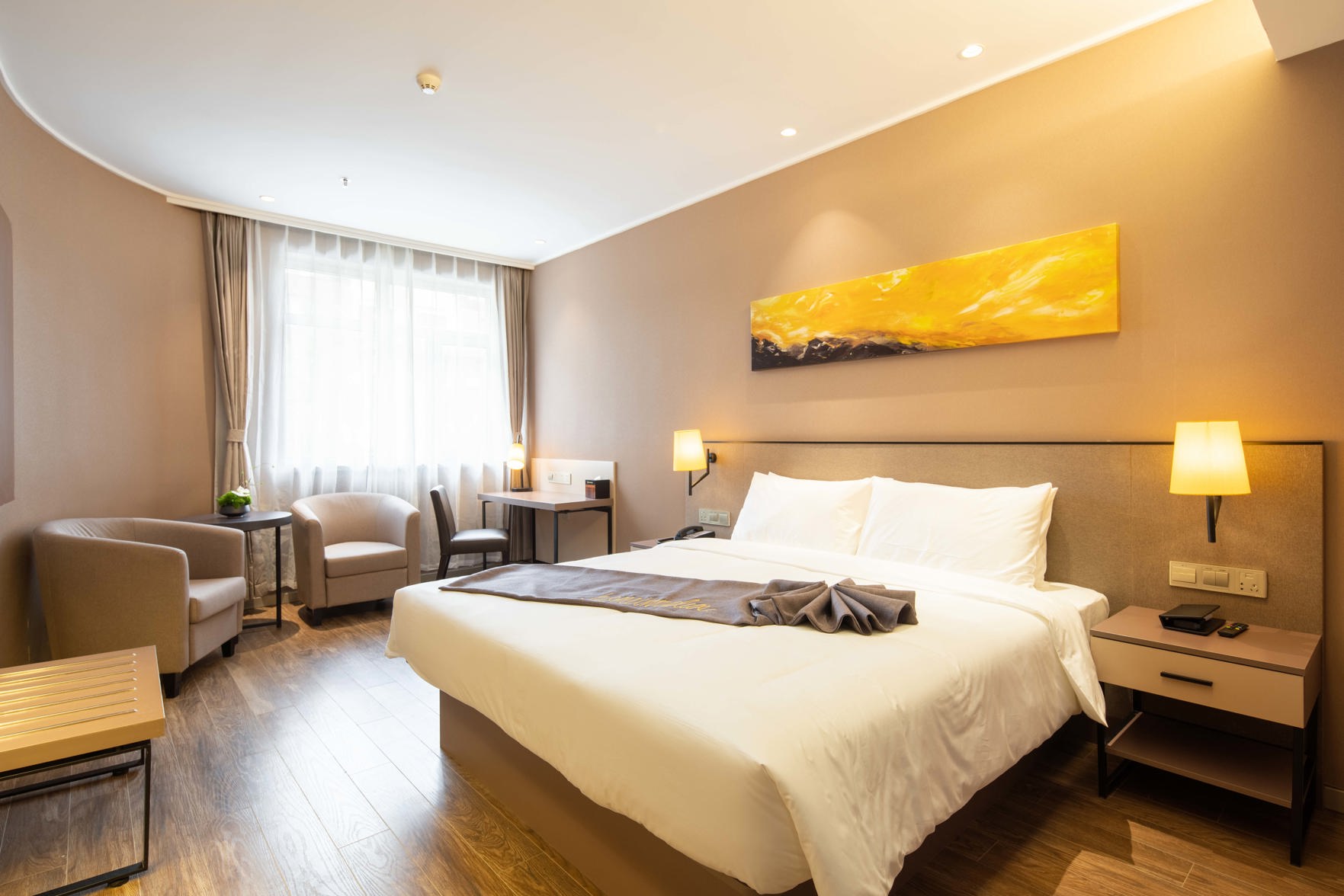 Homeinn Plus Hotel (Shenyang Santai Subway Station Santai Wanxianghui) 3*